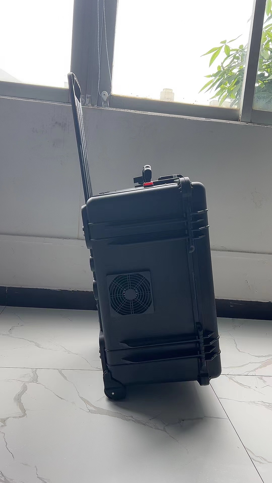 嘉兴手拉箱型移动通信干扰器